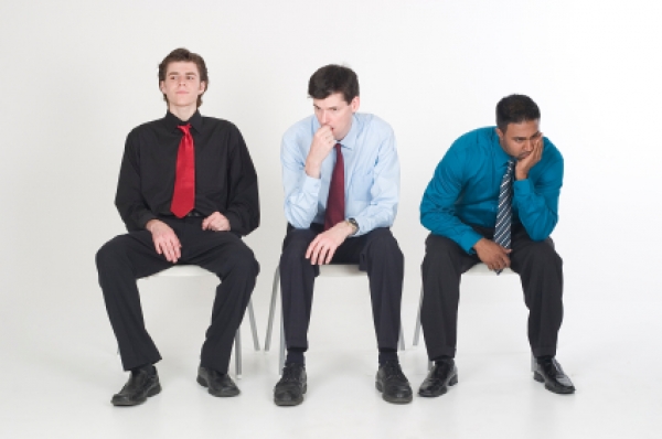 15 Body Language Mistakes You Make During Job Interviews